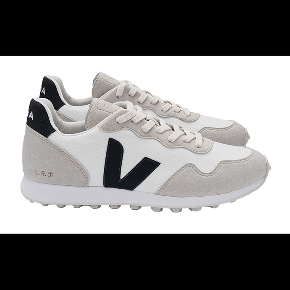 Veja hexa b-mesh white/black